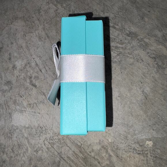 Tiffany & Co. Sterling Silver Clasping Link Oval Jump Spring Ring Charm 1 Unit - Picture 3 of 6